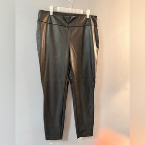 Reitmans Faux Leather Slim Leg Pants – Black